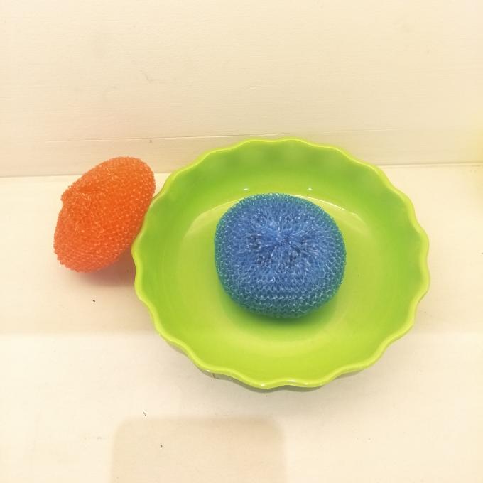 OEM/ODM de limpeza plásticos coloridos da bola aceitável com capacidade forte da limpeza